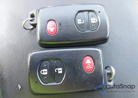 2015 Toyota Prius V Four из США, поврежденный, VIN JTDZN3EU6FJ032573